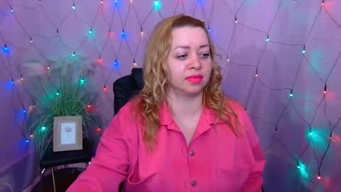 Snapshot of oliviaverr chatting on 02/08/26, 01:14 Oliviaverr online show from 02/08/26, 01:14