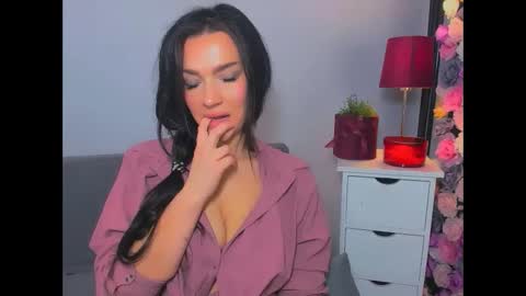 OliviaWomen online show from 11/07/25, 01:33