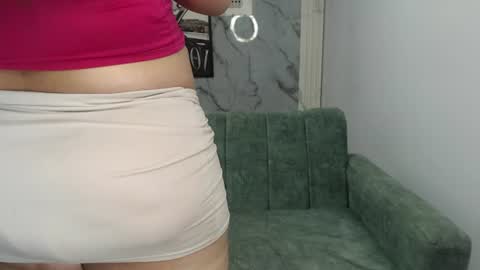 Snapshot of oliviia_ch chatting on 07/19/26, 12:20 Olivia online show from 07/19/26, 12:20