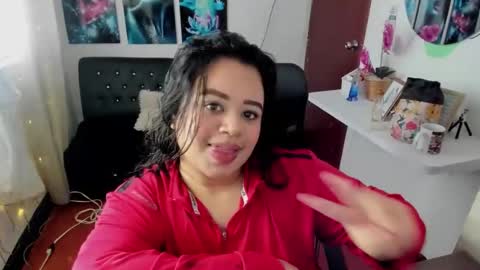 oliviia_cute online show from 11/11/25, 05:57