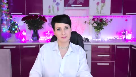 olivija2020 online show from 12/20/24, 01:58