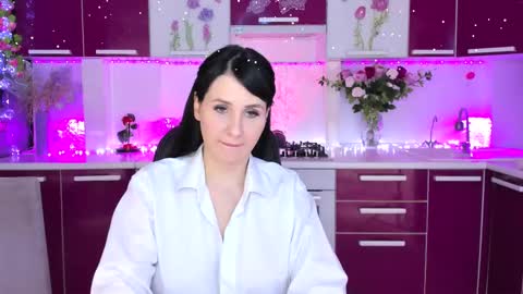 olivija2020 online show from 02/12/25, 12:58