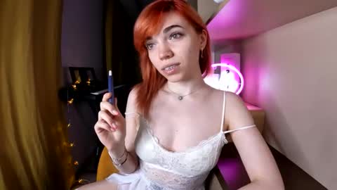 Snapshot of olivka_flower chatting on 11/08/25, 07:56 Angelina Lina online show from 11/08/25, 07:56