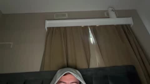 ollie900089 online show from 12/18/25, 12:44