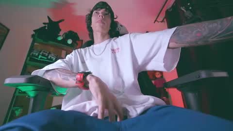     online show from 06/06/26, 04:17