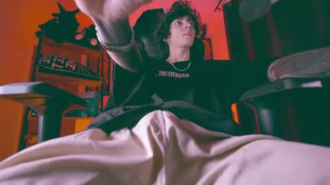     online show from 06/08/26, 01:28