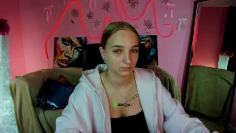 Ollivia online show from 05/05/26, 05:48
