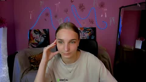 Ollivia online show from 05/06/26, 05:46