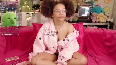 Snapshot of ollythegreat chatting on 12/16/25, 12:48 olly online show from 12/16/25, 12:48