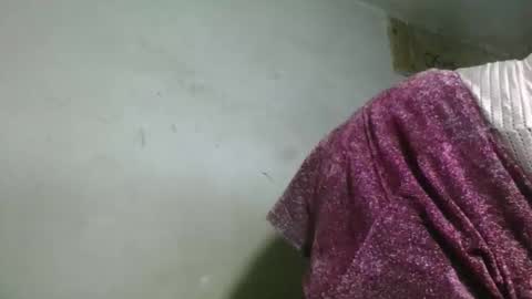 Snapshot of olyvienne90 chatting on 12/02/25, 09:10 olyvienne90 online show from 12/02/25, 09:10