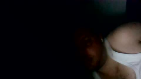 Snapshot of omar19993 chatting on 09/11/25, 04:12 habibi online show from 09/11/25, 04:12