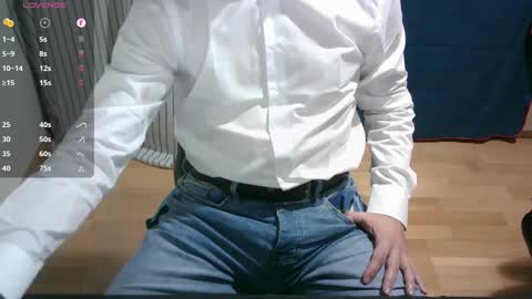 Snapshot of omar87ram chatting on 02/07/25, 06:02 Omar online show from 02/07/25, 06:02