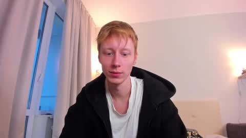 Snapshot of omg_pie chatting on 10/11/25, 06:34 Mars online show from 10/11/25, 06:34
