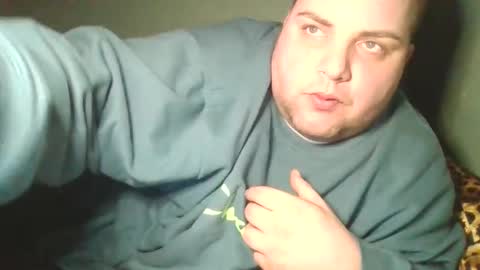 Snapshot of omgmikeydidwhat chatting on 12/02/24, 10:45 omgmikeydidwhat online show from 12/02/24, 10:45