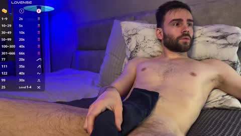 Snapshot of omgronnyy chatting on 12/19/25, 02:18 Mark cut 7.5 inches online show from 12/19/25, 02:18