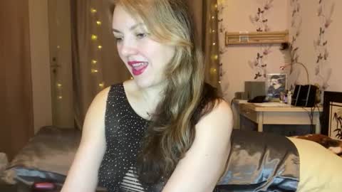 Snapshot of omgthatmature chatting on 01/18/25, 01:41 omgthatmature online show from 01/18/25, 01:41