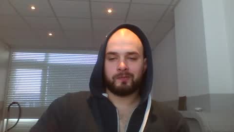 Snapshot of omgwhereim chatting on 12/03/24, 10:39 omgwhereim online show from 12/03/24, 10:39