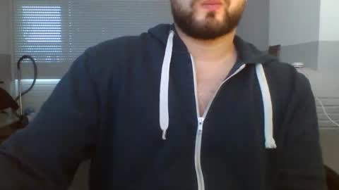 Snapshot of omgwhereim chatting on 12/04/24, 11:30 omgwhereim online show from 12/04/24, 11:30