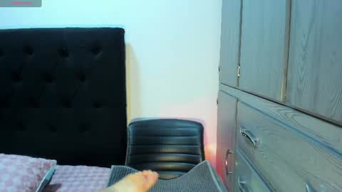 Violette online show from 07/08/26, 10:14