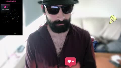 ona nisme online show from 10/18/25, 10:16