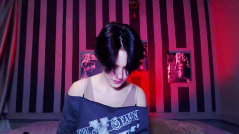 onaloon online show from 12/15/25, 01:54