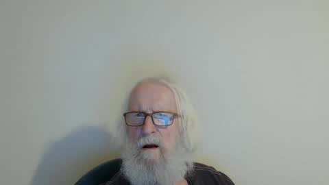 Somewhere over the rainbow online show from 10/22/25, 08:08