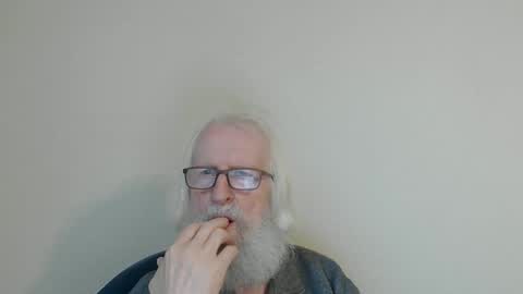 Somewhere over the rainbow online show from 11/17/25, 08:20
