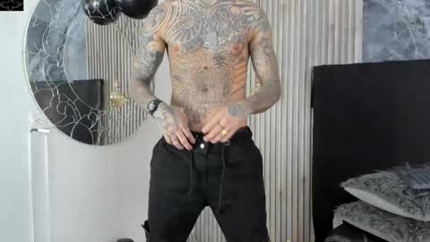 Snapshot of onceagain97_ chatting on 09/23/25, 07:39 ... online show from 09/23/25, 07:39