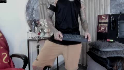 Snapshot of onceagain97_ chatting on 09/27/25, 07:19 ... online show from 09/27/25, 07:19