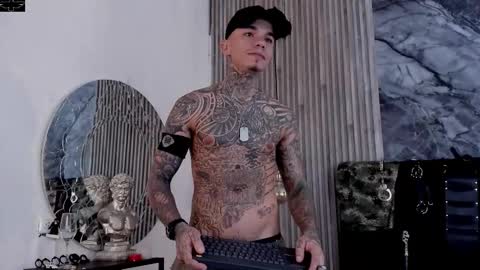 Snapshot of onceagain97_ chatting on 10/08/25, 07:33 ... online show from 10/08/25, 07:33