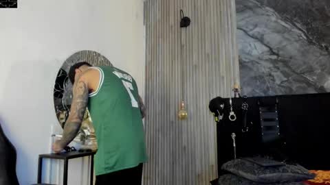 Snapshot of onceagain97_ chatting on 10/11/25, 07:23 ... online show from 10/11/25, 07:23