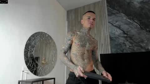 Snapshot of onceagain97_ chatting on 10/18/25, 07:14 ... online show from 10/18/25, 07:14