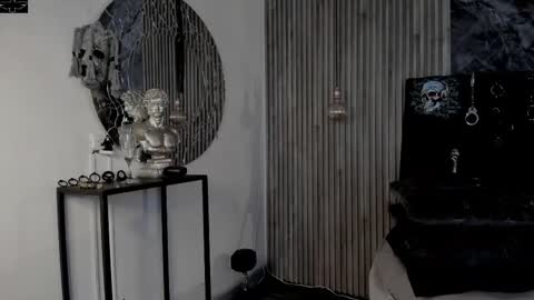 Snapshot of onceagain97_ chatting on 10/25/25, 07:30 ... online show from 10/25/25, 07:30