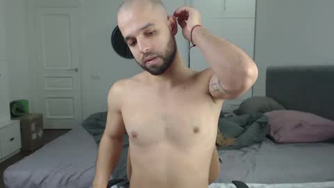 onebestlover online show from 01/18/25, 06:10