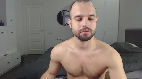 onebestlover online show from 02/05/25, 07:50