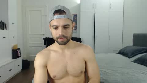 onebestlover online show from 06/06/26, 07:57