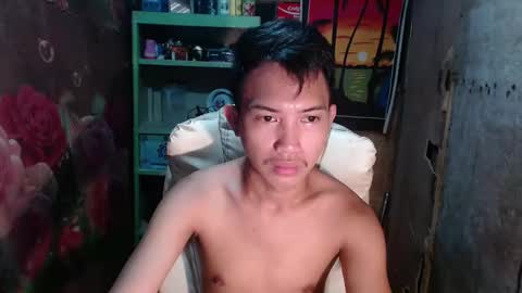 Snapshot of onebigloadxxx chatting on 01/08/25, 11:43 Wyn Will serve you and be your slave online show from 01/08/25, 11:43