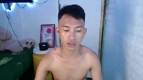 Snapshot of onebigloadxxx chatting on 03/11/25, 07:58 Wyn Will serve you and be your slave online show from 03/11/25, 07:58
