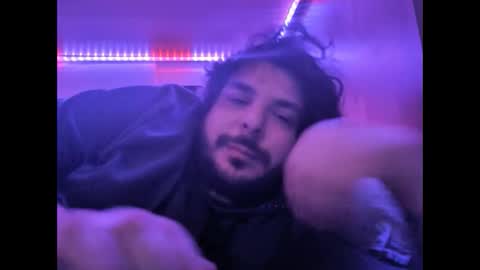 Snapshot of onecrew1 chatting on 09/30/25, 06:02 onecrew1 online show from 09/30/25, 06:02