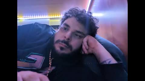 Snapshot of onecrew1 chatting on 10/13/25, 06:19 onecrew1 online show from 10/13/25, 06:19