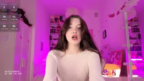Snapshot of onecuteangel chatting on 03/25/26, 12:33 Ana online show from 03/25/26, 12:33