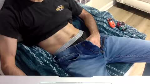 onehitwonder21 online show from 07/26/26, 06:37