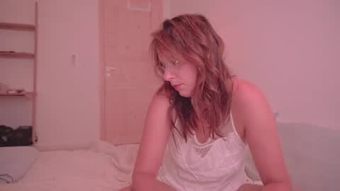 Ariel online show from 10/10/25, 09:25