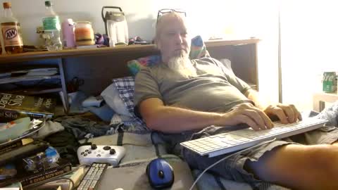 Snapshot of onemattu chatting on 09/26/25, 04:16 Mattu online show from 09/26/25, 04:16