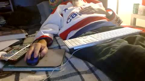 Snapshot of onemattu chatting on 11/01/25, 01:40 Mattu online show from 11/01/25, 01:40