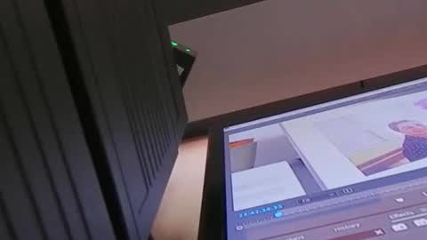 Snapshot of onenouan chatting on 11/01/25, 08:16 onenouan online show from 11/01/25, 08:16