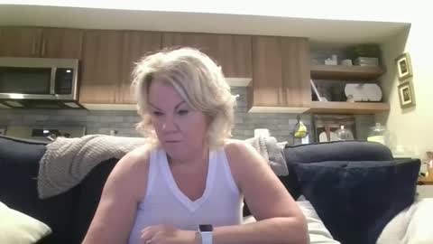 couple mature milf bigboobs curvy mommydaddy online show from 12/23/24, 10:12
