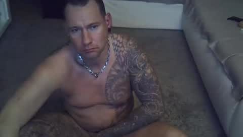 Snapshot of onepussycock chatting on 12/11/24, 01:05 .....mICha..... online show from 12/11/24, 01:05