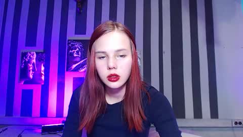 onessandra online show from 10/08/25, 06:11