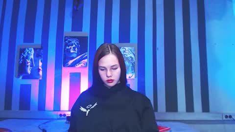 onessandra online show from 10/10/25, 02:32